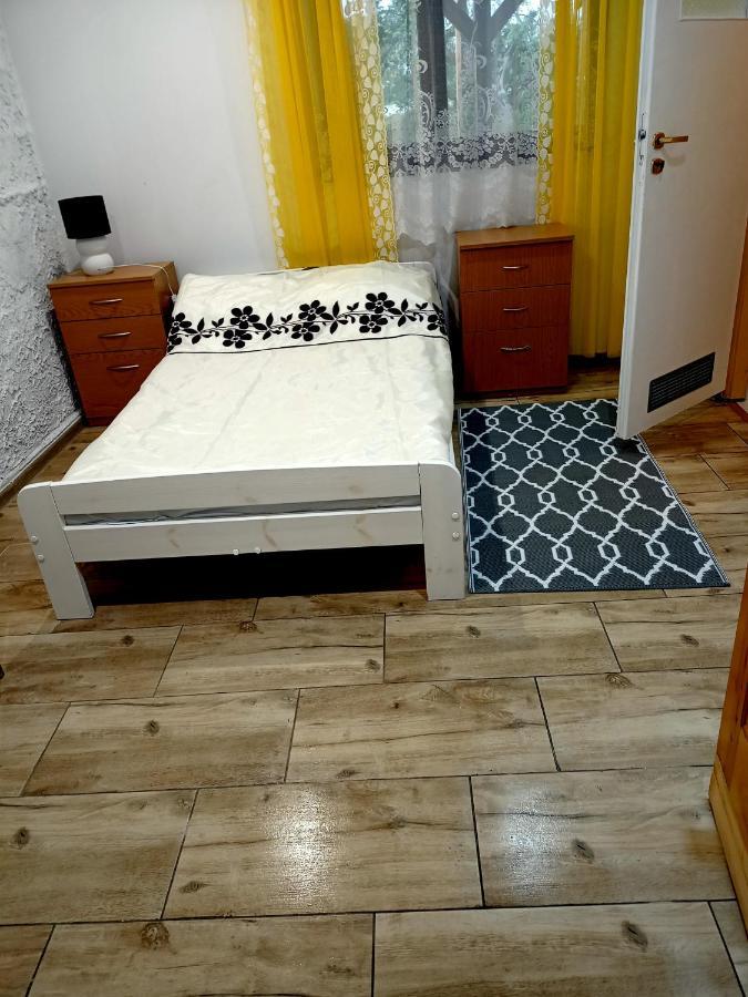 Agroturystyka "Pod Bluszczem" Krasnobród 外观 照片